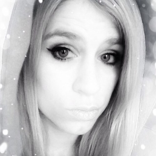 Rhythmncheer's profile picture. I love: animals, vegan food, dancing  I hate: double moral standards, cruelty against animals