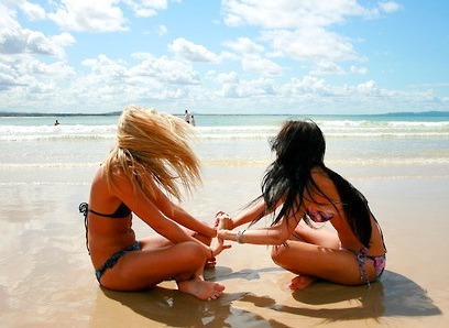 bff_bucketlist's profile picture. Real friends are always there for you, even when you tell them to leave.