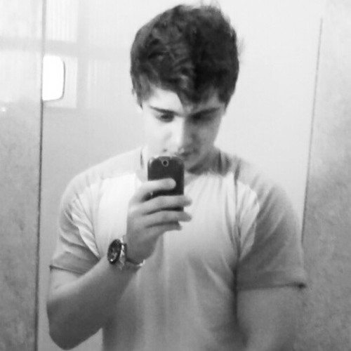 Se você sabe explicar o que sente, não ama, pois o amor foge de todas as explicações possíveis, Naat Eu Te Amo..#Projeto40