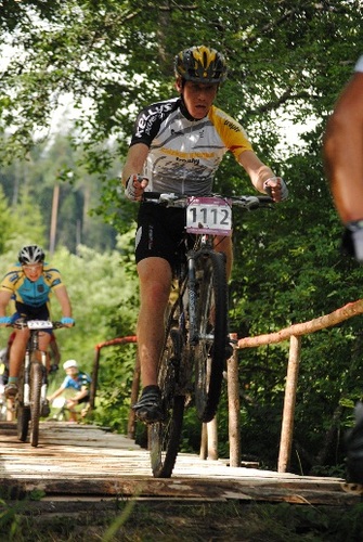 kzvaigzne's profile picture. 