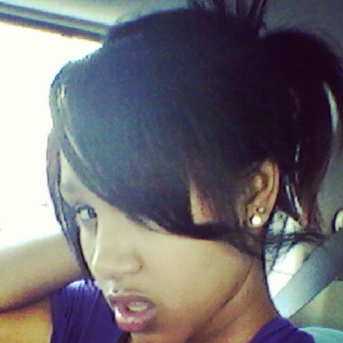 SheLlie_DoLl's profile picture. #teamlightskin mention me and ill #fb t(^_^t) instagram : @shelly_summrs