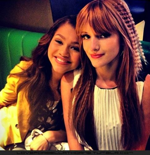 ZendyColeFans's profile picture. Zendaya Coleman Fans! Facebook... http://t.co/V0wdVjmG6k ----- Unete