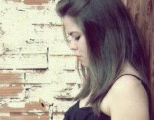 Antes de fαlαr de mim, lαvα tuα bocα & bαte pαlmα !
enquαnto prα uns eu sou MUITO, prα outros eu so BEM pouco.
mαs eu não ligo,pois não devo nαdα α ngm.