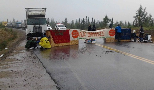 Alliance Romaine =  citoyens engagés qui oeuvre pour assurer la protection intégrale de la rivière Romaine, située en Minganie, sur la  Côte-Nord.
