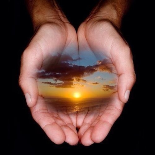 FengShuiRealty's profile picture. O'ahu & Maui, Hawai'i Realtor Local Girl | Feng Shui Specialist | Foodie| Health&Wellness Advocate:Feng Shui is a FREE service for my clients!