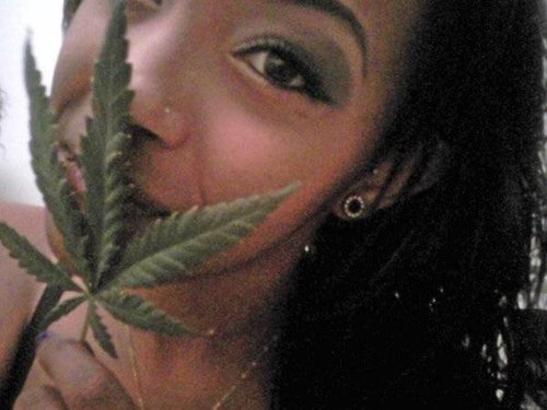 Welcome to my iisland where Anything goes down. I'm a femme Lover I'm also  weak for studs I love dread heads :)  #Teamlesbian is my team.