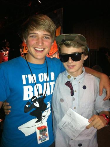 EbenArmy's profile picture. Eben's army. Supporting him through the ups and downs. Want to be a part of the army?! FOLLOW US!