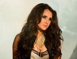 mi sueños es conoce a Dulce Maria :) la amooo (L)
