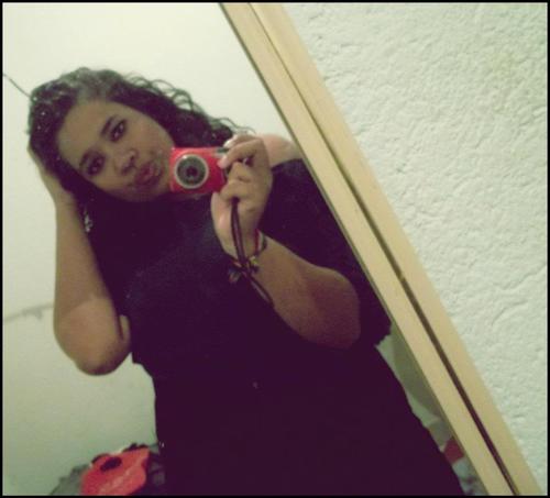 buscando meu sonhos.....Alegria e Ousadia....  Sempre divertida  aproveitando a via ao maximo...
http://t.co/FHwI2l93SC
