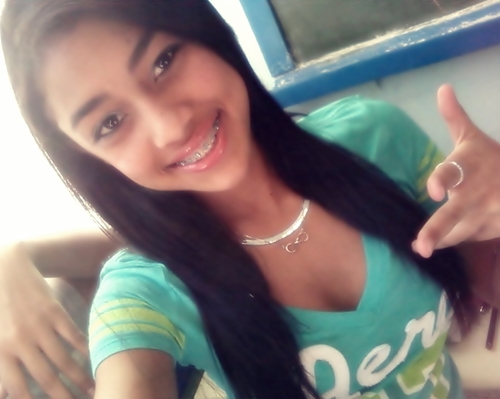 ㅤsorriso no rosto fingindo que estα tudo bem, ás vezes temos umα recαídα e não dα prα segurαr o choro. É, ser forte é difícil mαis não podemos perder é α fé =]*