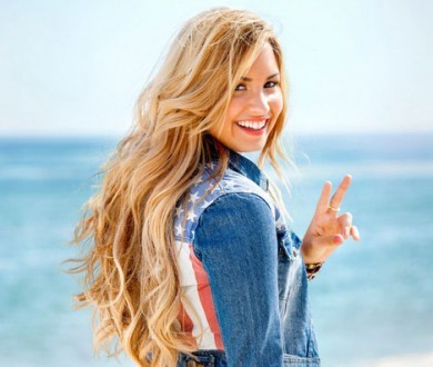 Amamos a @ddlovato . Ela é um exemplo de pessoa , superou tudo , e chegou a oque é hoje ! Love you ! Dona : @Nataliaxaviier_