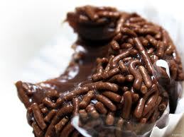 Sou doce doce,sou um brigadeiro