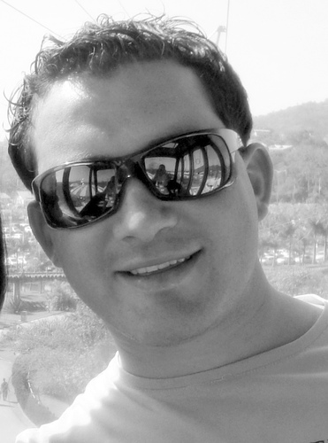 Na vida nada acontece por acaso. O que vc faz hoje, pode fazer a diferença em sua vida amanhã.