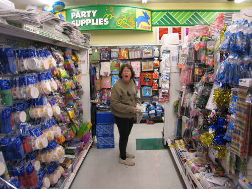 DirtyDollarStor's profile picture. Slightly soiled goods, only $1. Parody account from the filthy mind of a St. Thomas alumni.