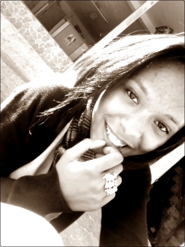 Chata,ciumenta e retardada  ((: http://t.co/hy14W8hyA6
http://t.co/ykqtOaPoqq
FODA-SE esses PUTOS! ((: