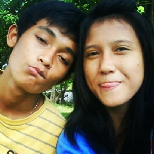 ikhlas buat lo  .,.