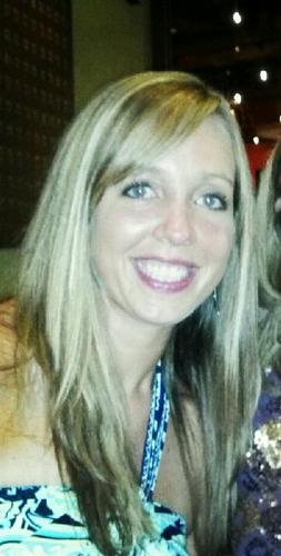 Lover of all things athletic, crafty & delicious! I'm a 2x Marathoner, play volleyball and softball. I love laughter & spontaneous dance parties