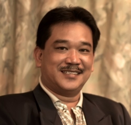 Online Social Media Talk Show Host in FaceBook - AIRTIME WITH RONNIE KLASSEN.