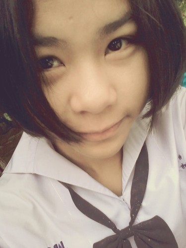 I'am cho,เพ้อเจ้อ บ้าบอ งอเเง เอาเเต่ใจ ไร้สาระ พูดมาก ซุ่มซ่าม ขี้เล่น ร่าเริง เรียนเเย่๊ อารมณ์ขัน,ทักได้คุยได้ไม่ต้องกลัวฉีดวัคซีนเเล้วจ๊ o//// Thx follow me