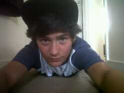 Samm_jonesss's profile picture. heyy, there's 3 things you need to know: 1. I'm a dwarf 2. I'm always horny 3. I like milkshakes from McDonald's. follow me babes x