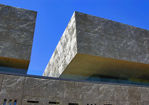 Productos que dejan huellas.
Matrices y moldes para fabricar hormigon arquitectonico.
Products that leave traces.
Formliners to make architectural concrete