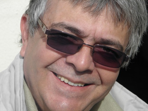Salvador Engracio 
REPRESENTANTE COMERCIAL - Porto Alegre RS 
*** 16 anos de mercado ***
. 

FONE e WHATS (51) 99138.1099