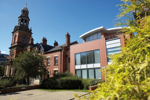 UoLMusStudents's profile picture. School of Music Students provides Music students at Leeds with updates about the department, incl events, changes to lectures, etc.