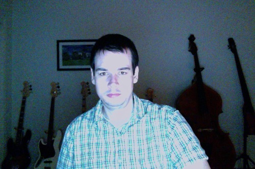 spyvsspy901's profile picture. Bass Playing Tall Guy.