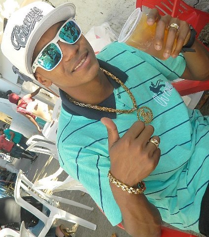 MC DA CIDADE TIRADENTES SILÊNCIO E TRABALHO 
FOCO FORÇA E FÉ !