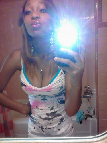 Badd_aaliyah's profile picture. 