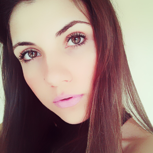 Minha beleza é tão interior, que daqui a pouco ela se muda pra um sítio. Ana Laura ^^ 

Fallow-me ? ;D