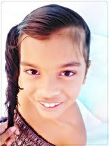 Não saou a garota  mais sertinha && nem a totalmente descontrolada.Não busco ser perfeita. mas sim ser eu mesma não finjo  ser  quem não sou  para agradar  os o