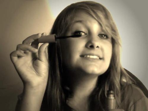 kaitlynarnold9's profile picture. I like to laugh at my mistakes so excuse me if I laugh in your face (: