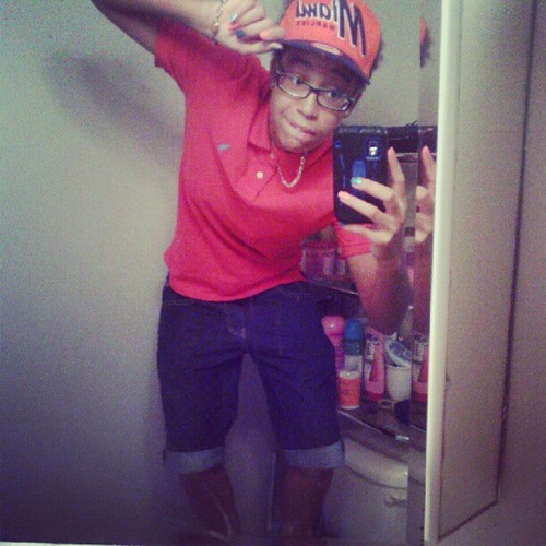 Life for me is just begining.. Taking on this new adventure. i cant complain.. #TeamNavy #Navygirl #USN my Life!!