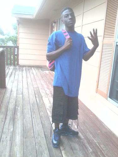 im a boss azz nigga.Chillin on tha Westside went my goons n thugs.#free Boosie #free my Lil bra