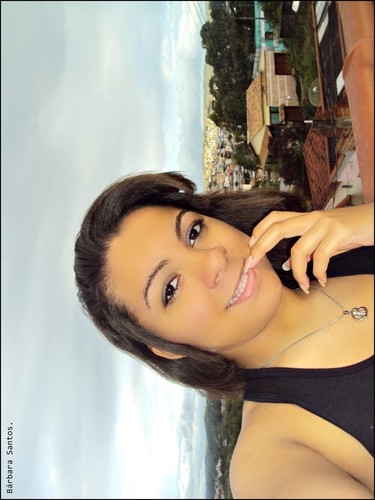 Não julgo, não critico. Sou o que sou e não tenho medo de nada, cada um tem o que merece de mim. ;D