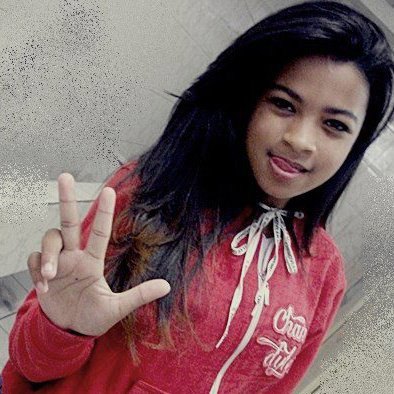 aaah‘ garotinha q vc sonhou em ver*
…… Ouu
aaah‘ Capetinha q vc não queria conhecer ;O