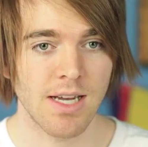 Shane Dawson is a amazing human being. I freaking love him and his family and friends. #dawsonwhore #Penn State #bro