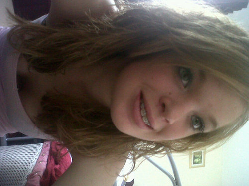 Follow this girl! She loves Tom Daley and she's so nice:')..;-love @Maleeka_Malik