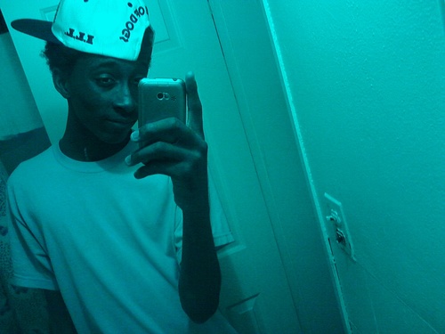 I luv to listen to music smoke weed also  just be ma self and draw skateboard and make  music i dont start  drama