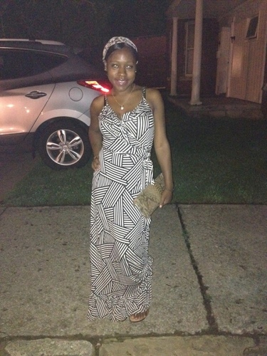 Itz simple young, strong, determined and lovely mother of two:).......college student on the prial to success!!!