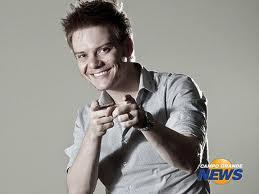 @micheltelo Teu olhar é uma estrela brilhante que ilumina o meu .♪♫ 
Since: 15/08/12 *--*
Dona: @laynnaraS