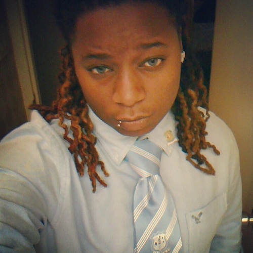 YES IM A FEMALE! I tweet RANDOMLY ! #BIPOLAR I Luv Femms & Stems (bottoms) follow me i follow you unfollow me I unfollow you! #TeamI'mGAYbitch