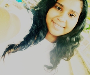 Fernanda,16 anos, Brasil,cinema,pipoca,computador,televisão,chocolate, AllStar,dormi,dançar,cantar,música,salto,metal,pizza.Família,Amigos s2