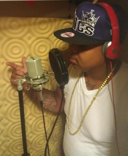 My name is Amaz i am a hip hop artist that is differnt in every way check me out https://t.co/8A5iSvn0Ri