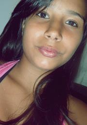 Leticia Gomes !