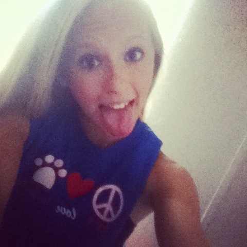 Hey Hey Hey.. Itss Madiii!!((: Follow mee(: ♥