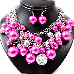 Taysteful Accessories Atlanta's hottest and elite fashion Jewelry. We aspire to uplift women and keep them encouraged and feeling good about themselves!