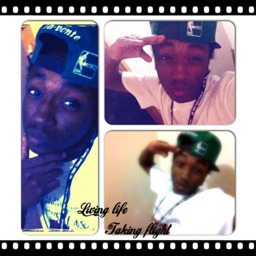 swagg drippin and  im cool af(get at me)  shiting on these niggas who be tryna strike a pose in they photos but never let nobody change u just be u truu