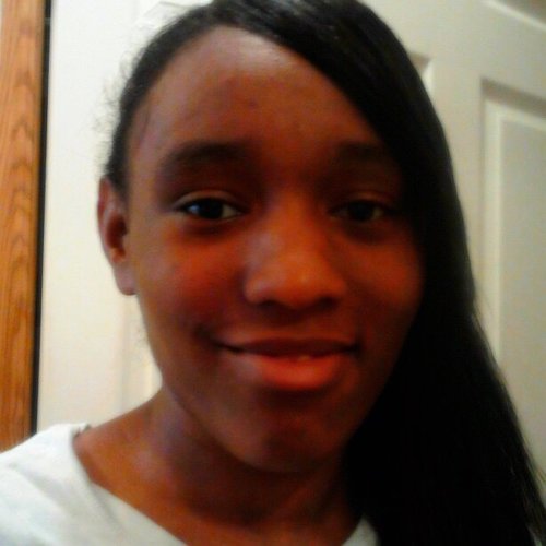 A nice quiet who has dreams to meet her altyme favorite jordin sparks and ciara. I love music and watchin tv.
